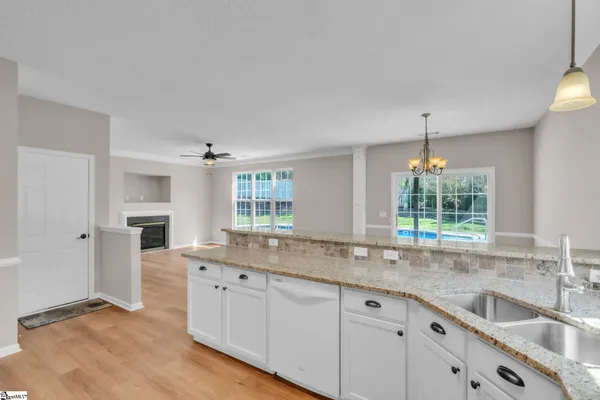 $374,900 | 10 Hessell Court, Greer, SC 29650