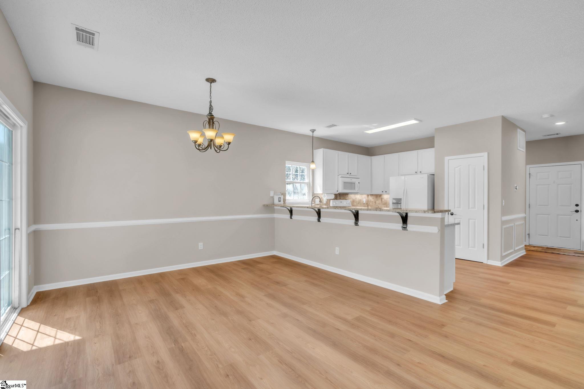10 Hessell Court Greer, SC 29650 - Photo 6 of 42