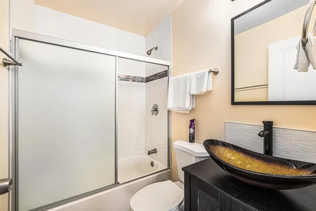 $3,895 | 2531 Wallace Street, Oakland, CA 94606