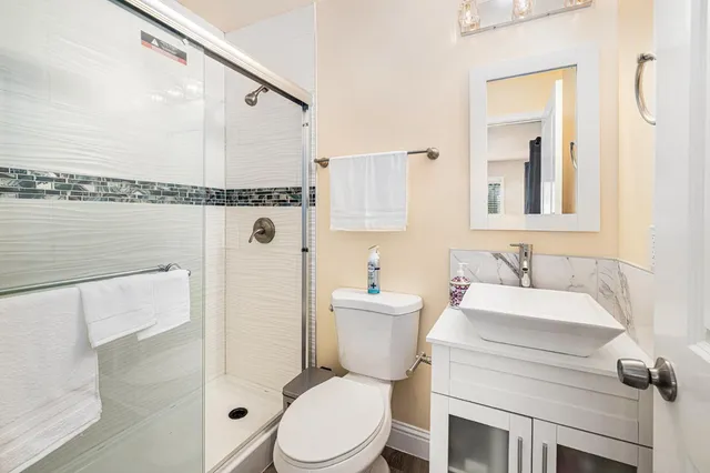 $3,895 | 2531 Wallace Street, Oakland, CA 94606