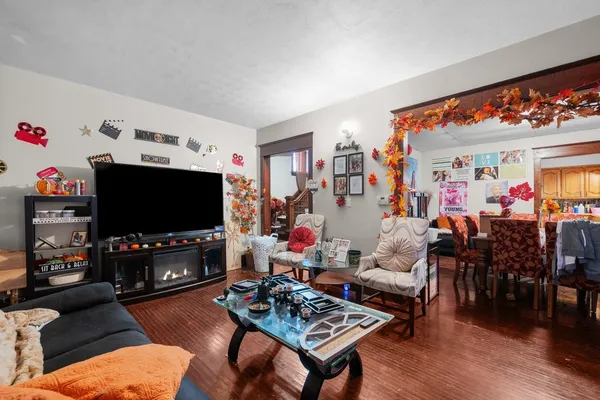 $84,000 | 1323 17th Street, Rock Island, IL 61201