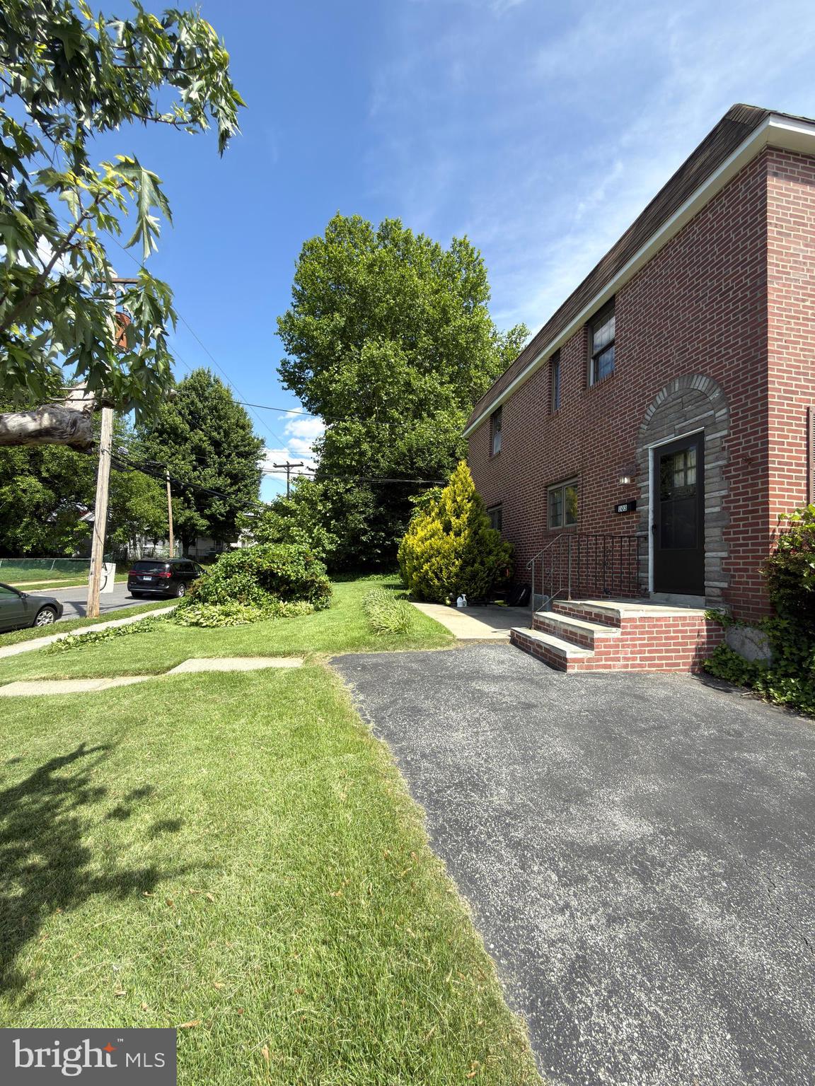 103 West Garrison Road Brookhaven, PA 19015 - Photo 3 of 28