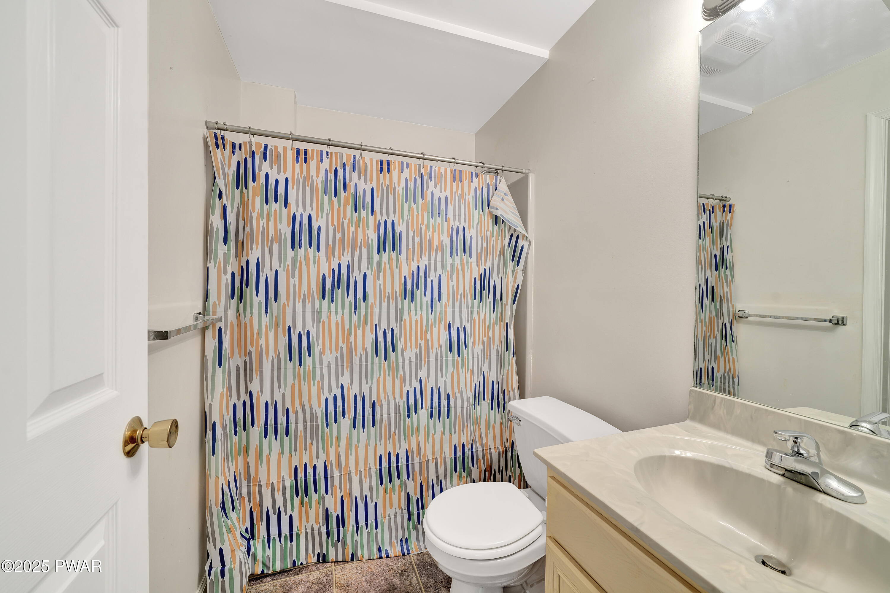 213 Myck Road Dingmans Ferry, PA 18328 - Photo 25 of 40 LEX00081