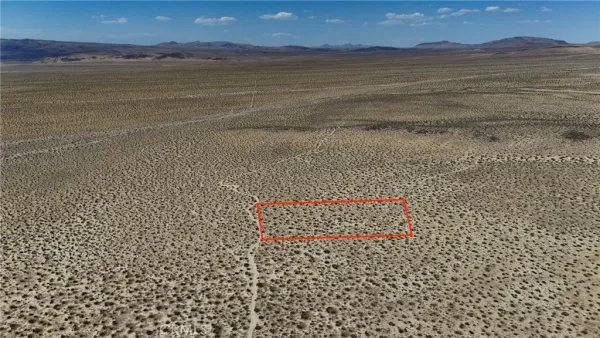 $6,000 | 736 Fossil Bed Road, Hinkley, CA 92347
