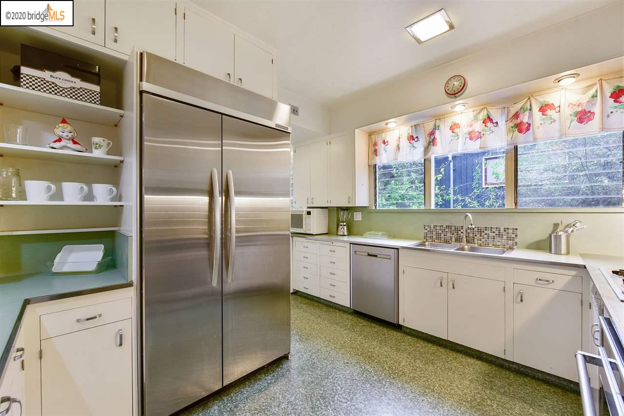 5844 Margarido Drive Oakland, CA 94618 - Photo 11 of 30