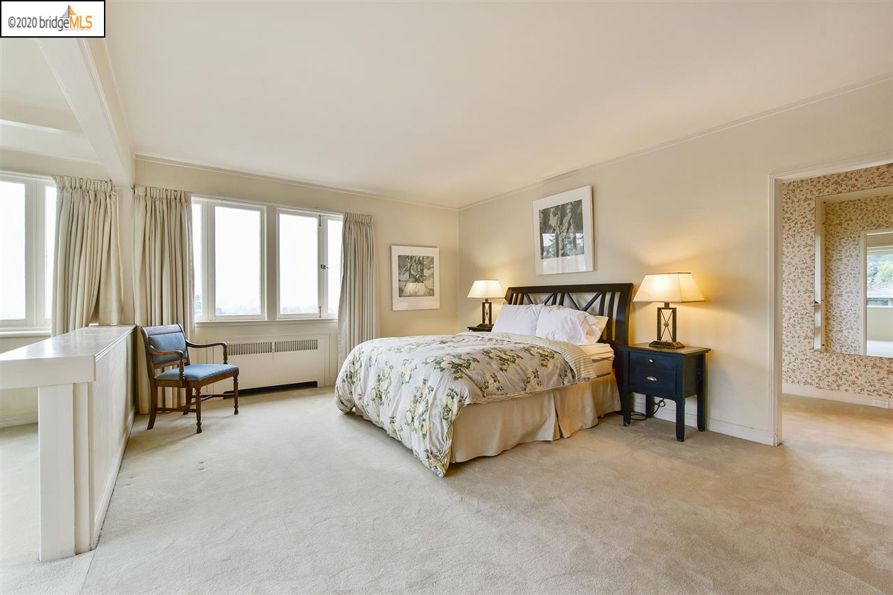 5844 Margarido Drive Oakland, CA 94618 - Photo 17 of 30