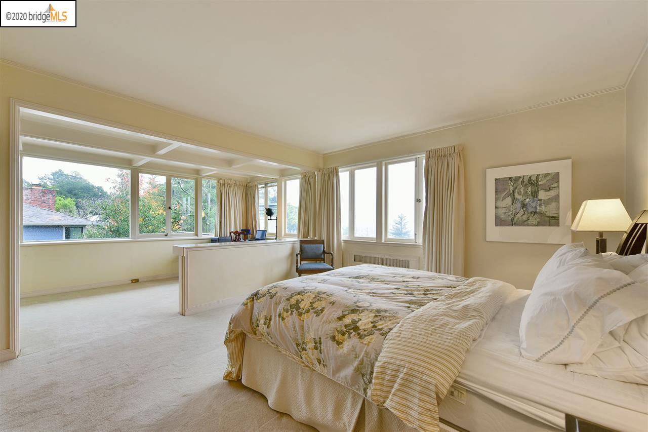 5844 Margarido Drive Oakland, CA 94618 - Photo 18 of 30