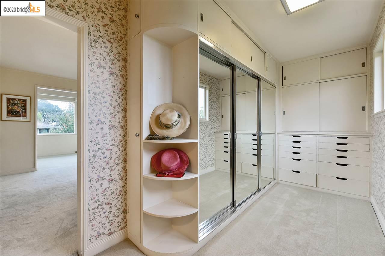 5844 Margarido Drive Oakland, CA 94618 - Photo 20 of 30