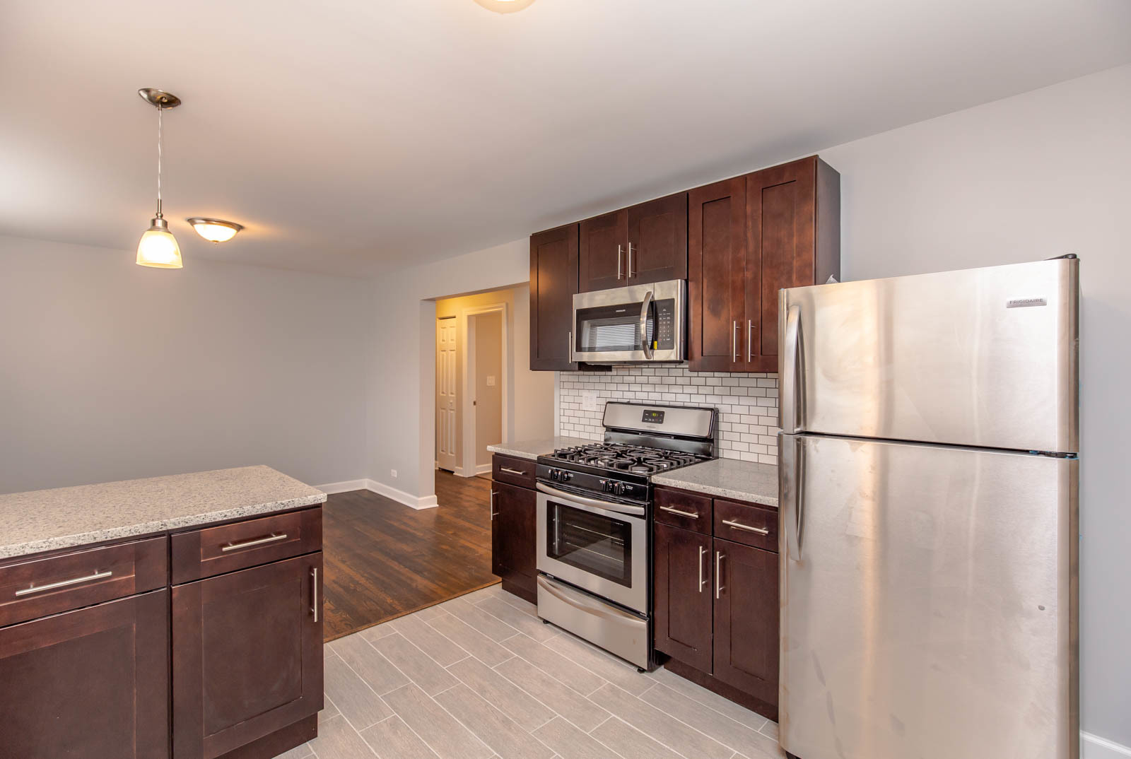6801 North Ridge Boulevard, Unit 207 Chicago, IL 60645 - Photo 9 of 15