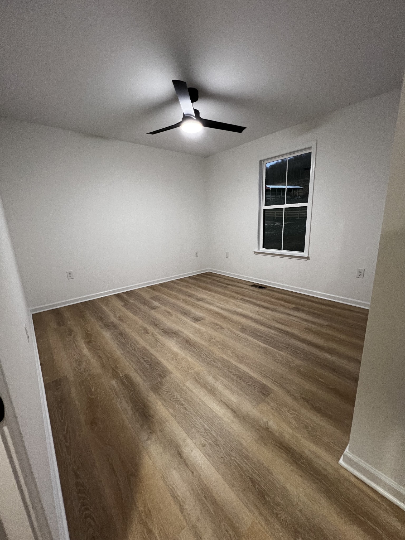 9696 Campbellsville Road Pulaski, TN 38478 - Photo 21 of 42 Gallery Image 21