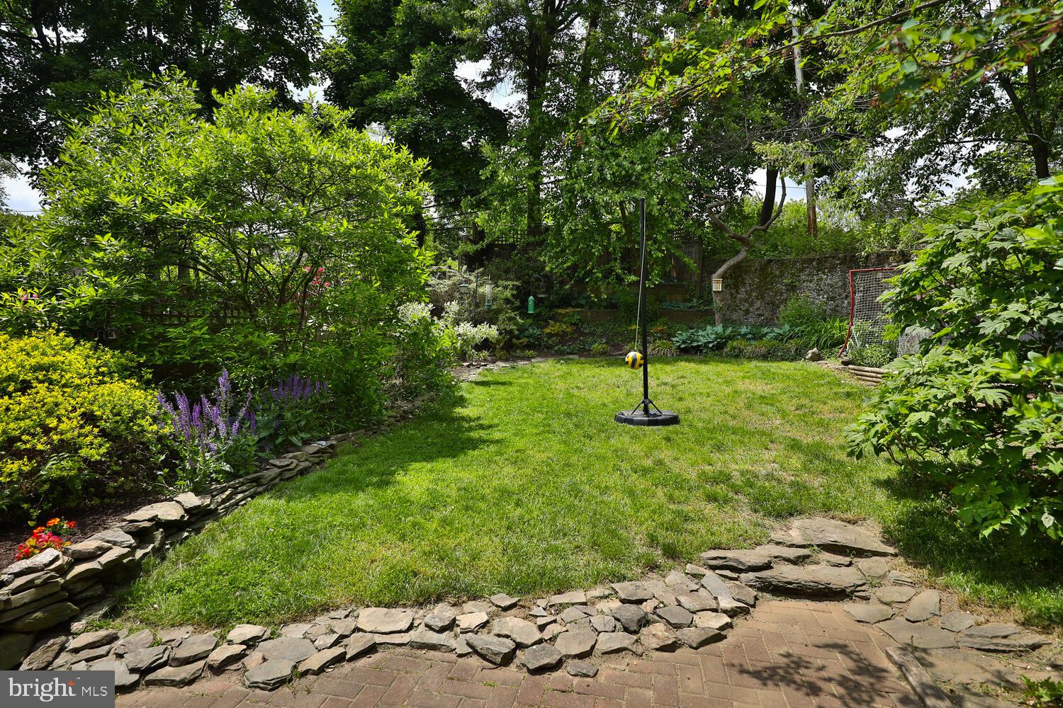 7138 Cresheim Road Philadelphia, PA 19119 - Photo 20 of 45