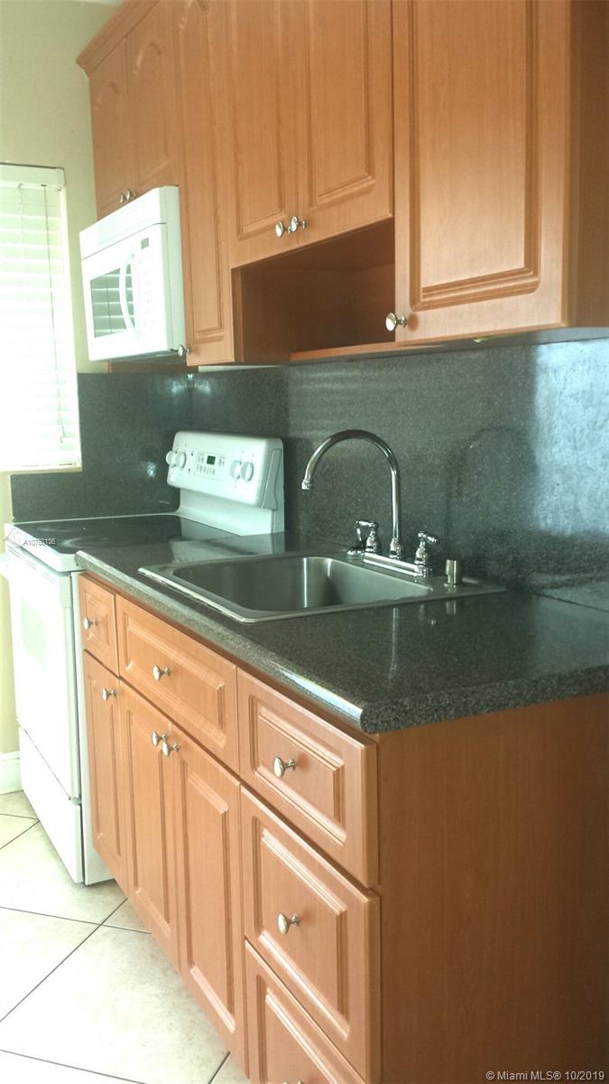 2655 Southwest 34th Court Miami, FL 33133 - Photo 5 of 9