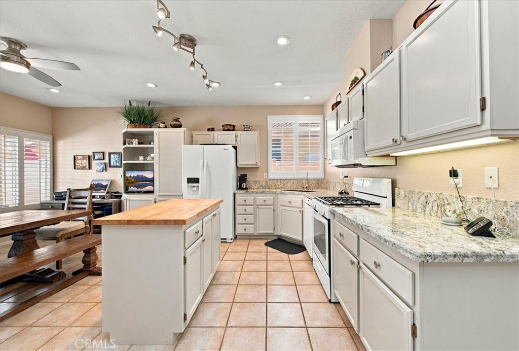 27832 Ruggie Road Menifee, CA 92585 - Photo 11 of 43 Gallery Image 11