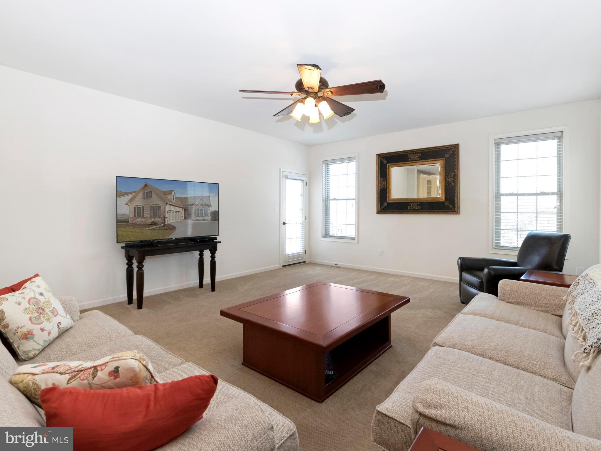 712 Bee Ridge Path Cochranville, PA 19330 - Photo 11 of 27 Great Room