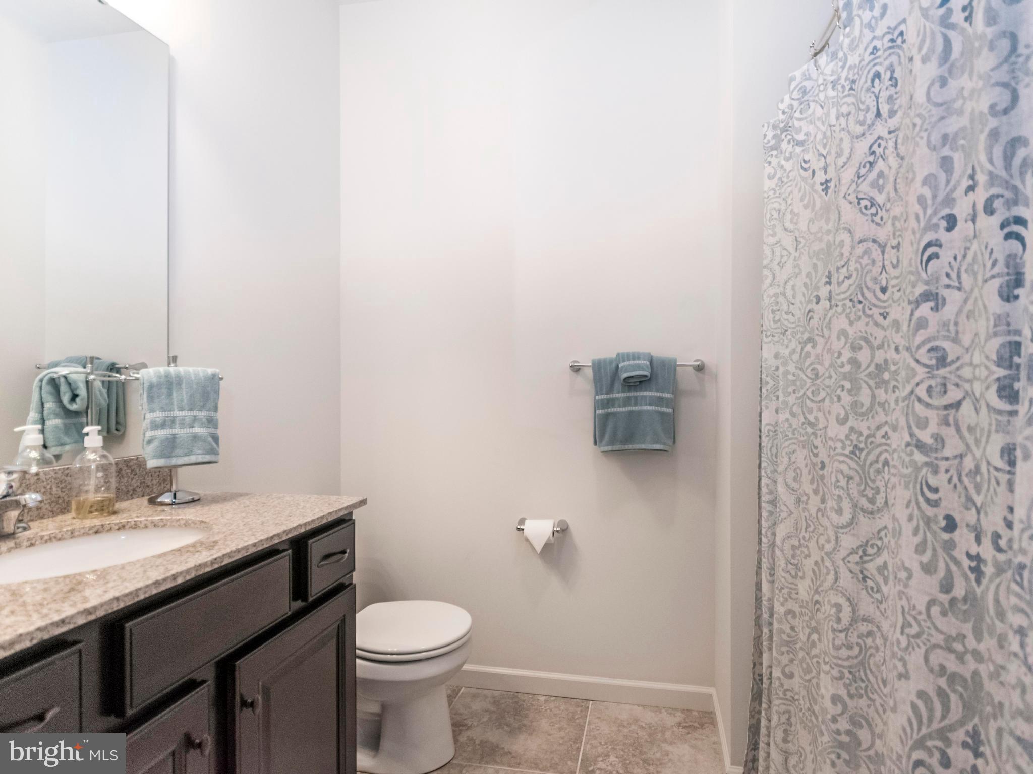 712 Bee Ridge Path Cochranville, PA 19330 - Photo 24 of 27 Hall Bathroom