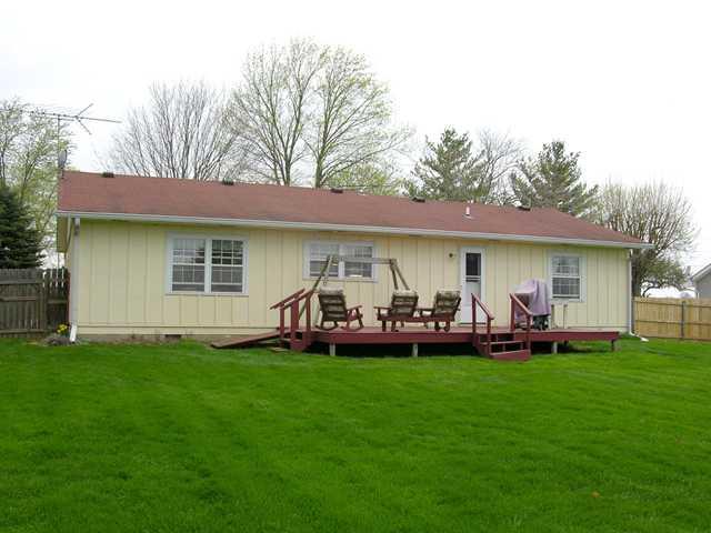 2135 North Centerline Road Franklin, IN 46131 - Photo 2 of 10 Gallery Image 2