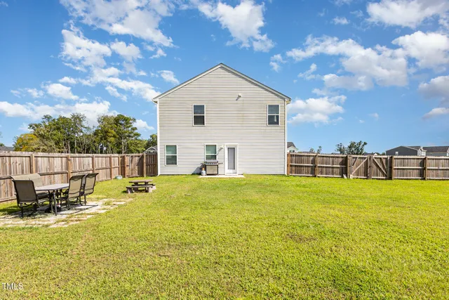 $319,000 | 125 Heron Court, Godwin, NC 28344