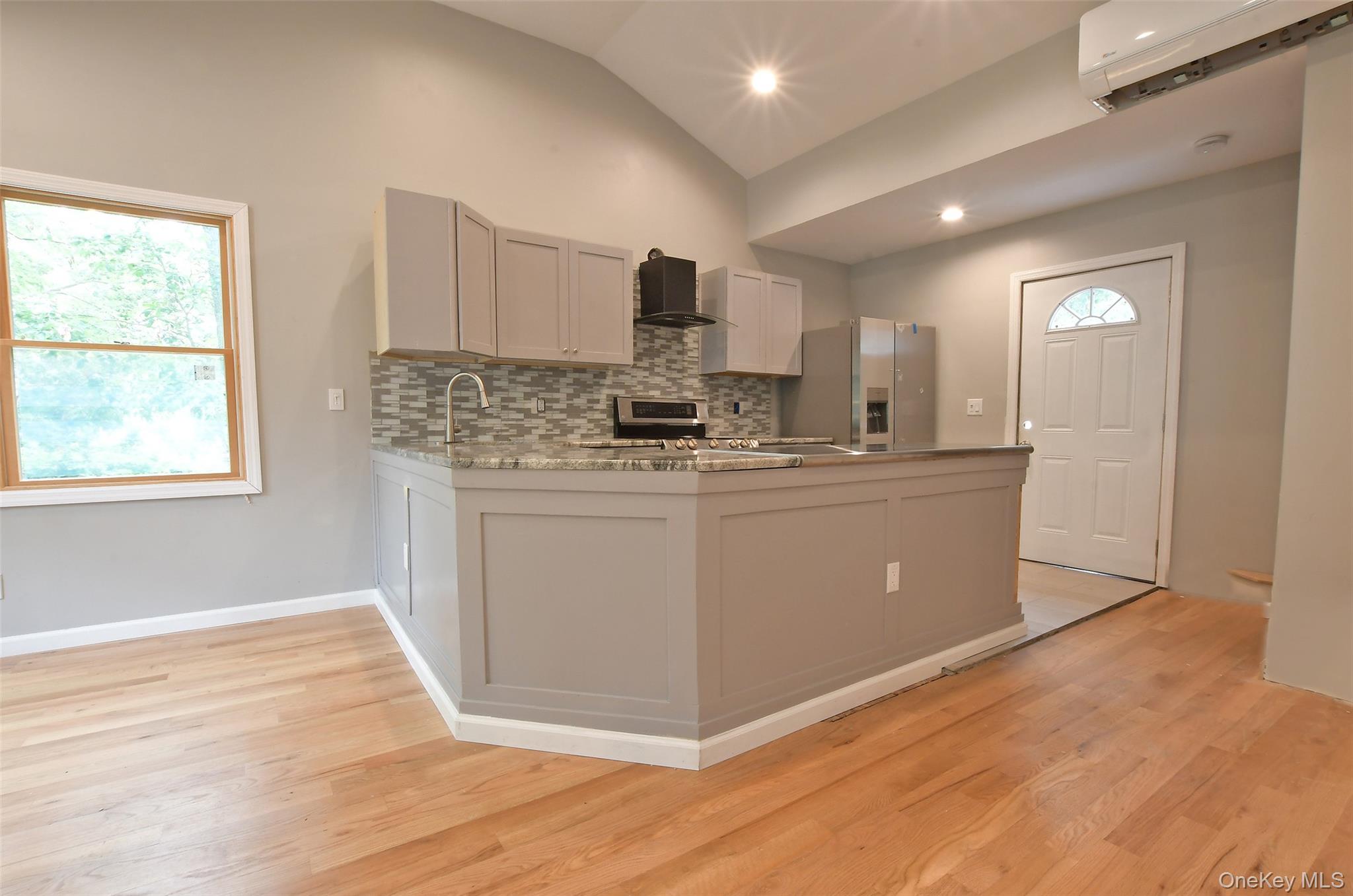 6 Southold Road Sound Beach, NY 11789 - Photo 14 of 31