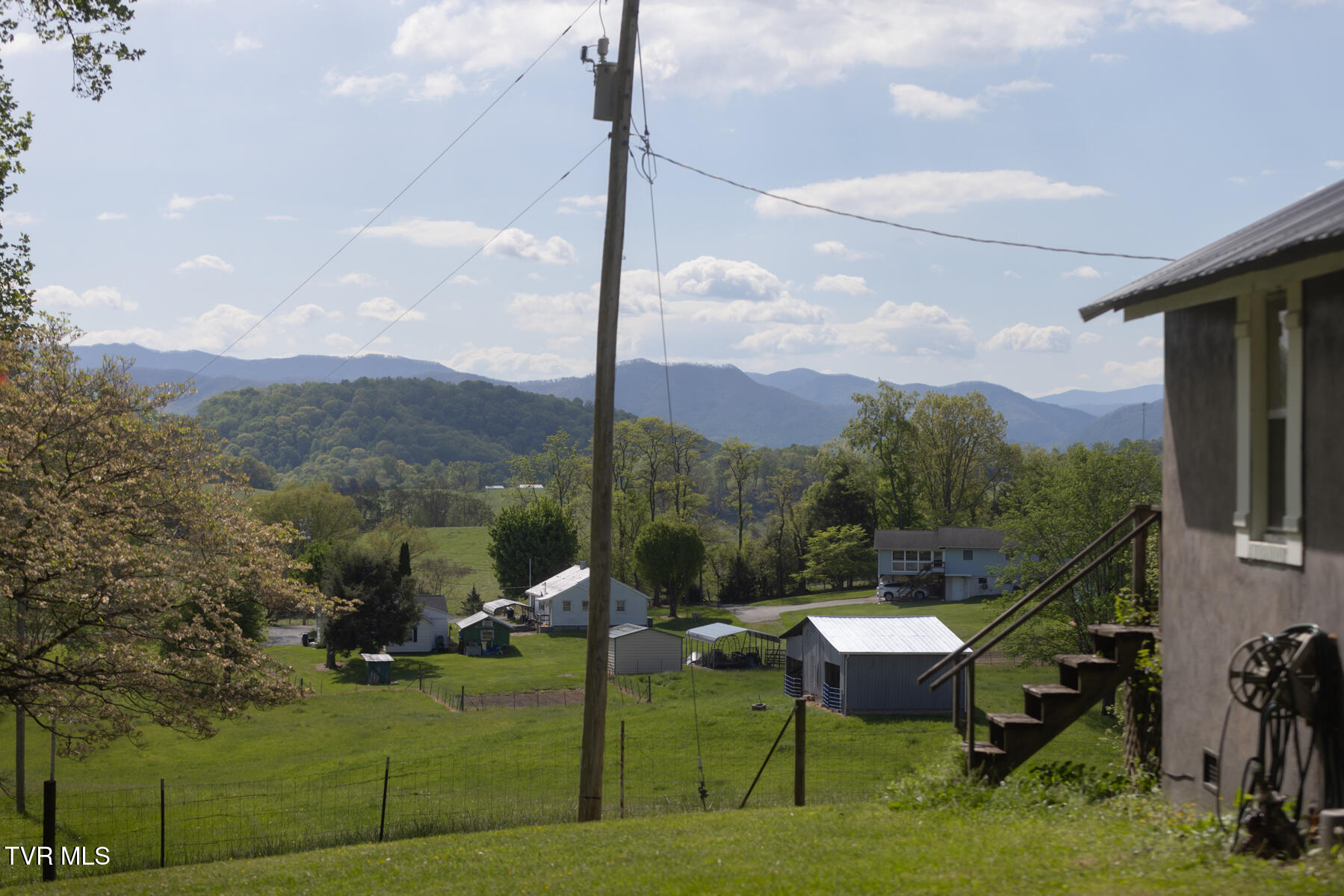 133 Bob Wright Road Elizabethton, TN 37643 - Photo 9 of 46 133BobWright_260420_0009