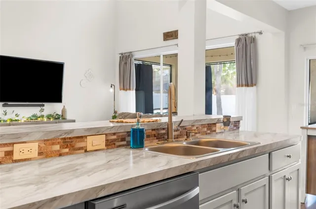 $398,000 | 975 Nodding Shade Drive, Brooksville, FL 34604