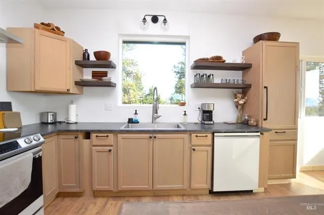 $579,000 | 271 Mule Deer Drive, Kamiah, ID 83536