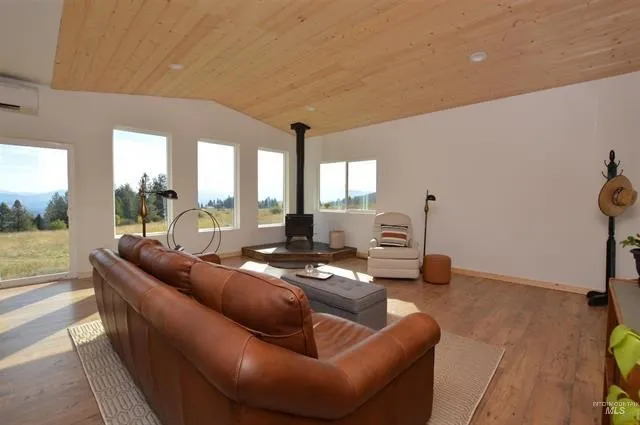 $579,000 | 271 Mule Deer Drive, Kamiah, ID 83536