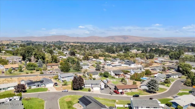 an aerial view of a houses