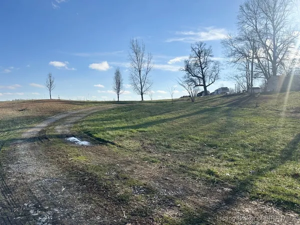 $381,250 | 4618 Miles Road, New Washington, IN 47162