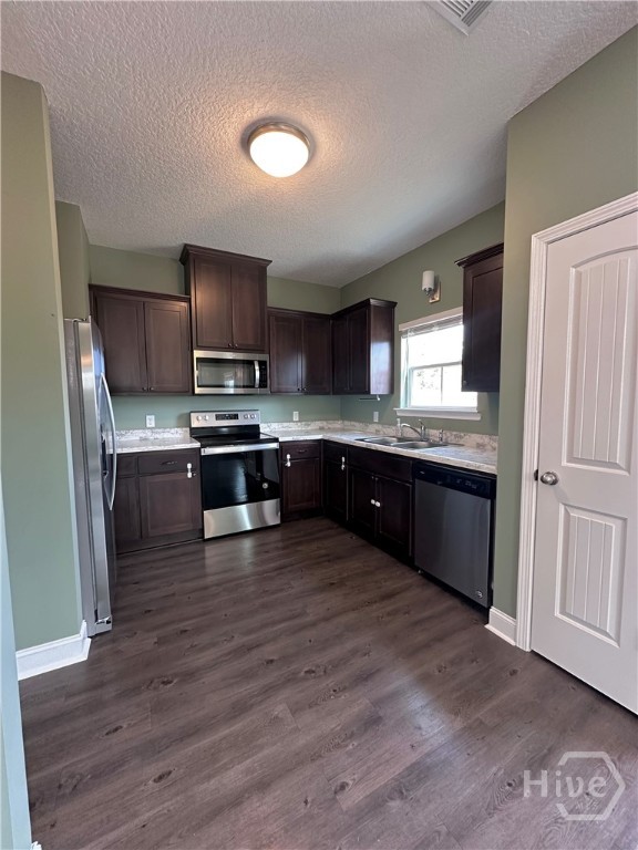 73 Gambrell Road Hinesville, GA 31313 - Photo 6 of 22 Gallery Image 6
