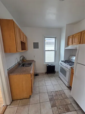 $3,590 | 3561 Ropes Avenue | Eastchester