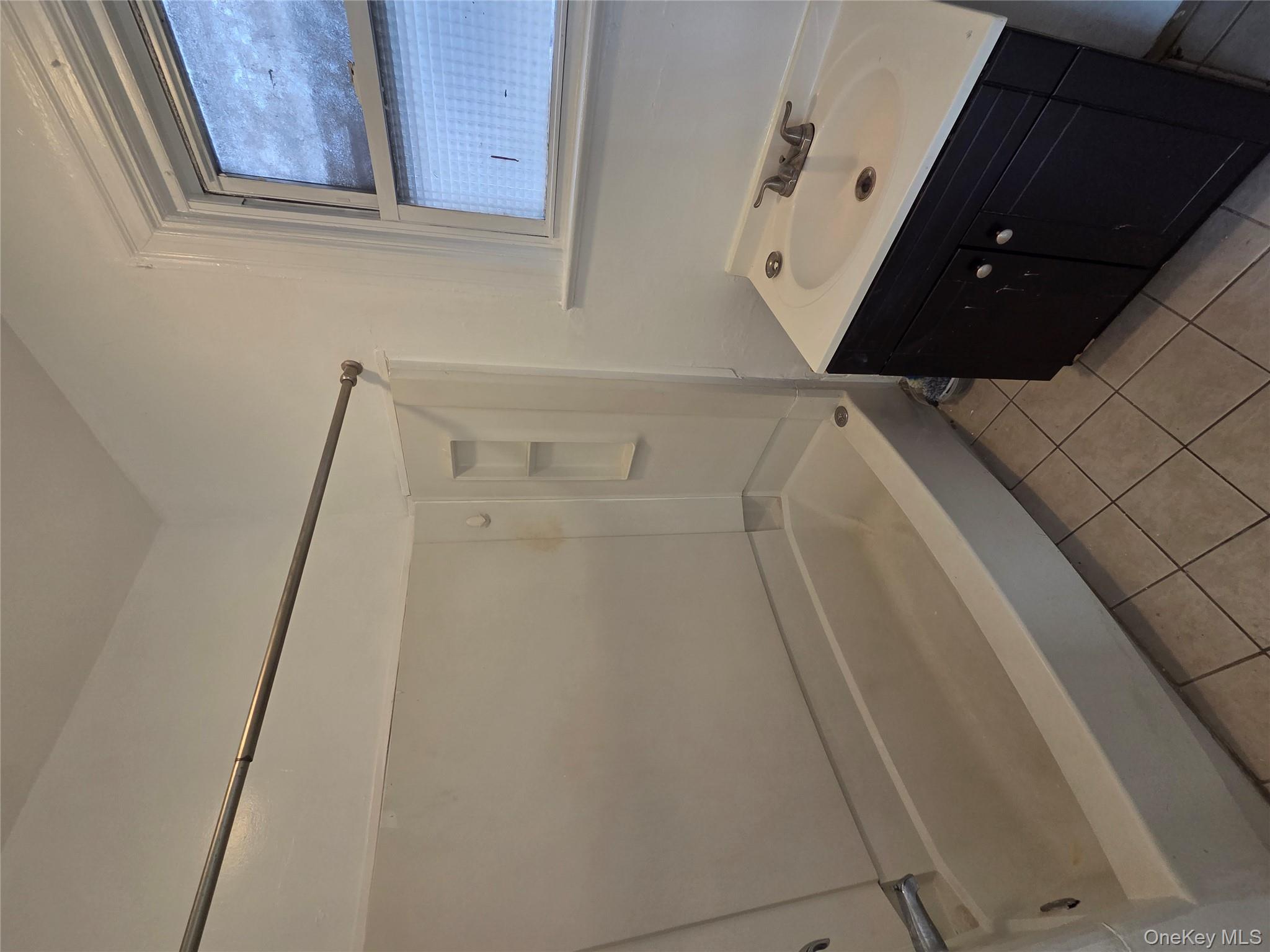 3561 Ropes Avenue Bronx, NY 10475 - Photo 9 of 10