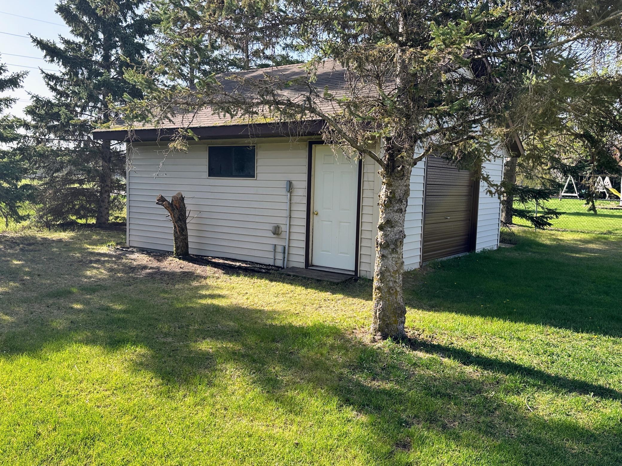 608 Pinetree Drive Perham, MN 56573 - Photo 13 of 40