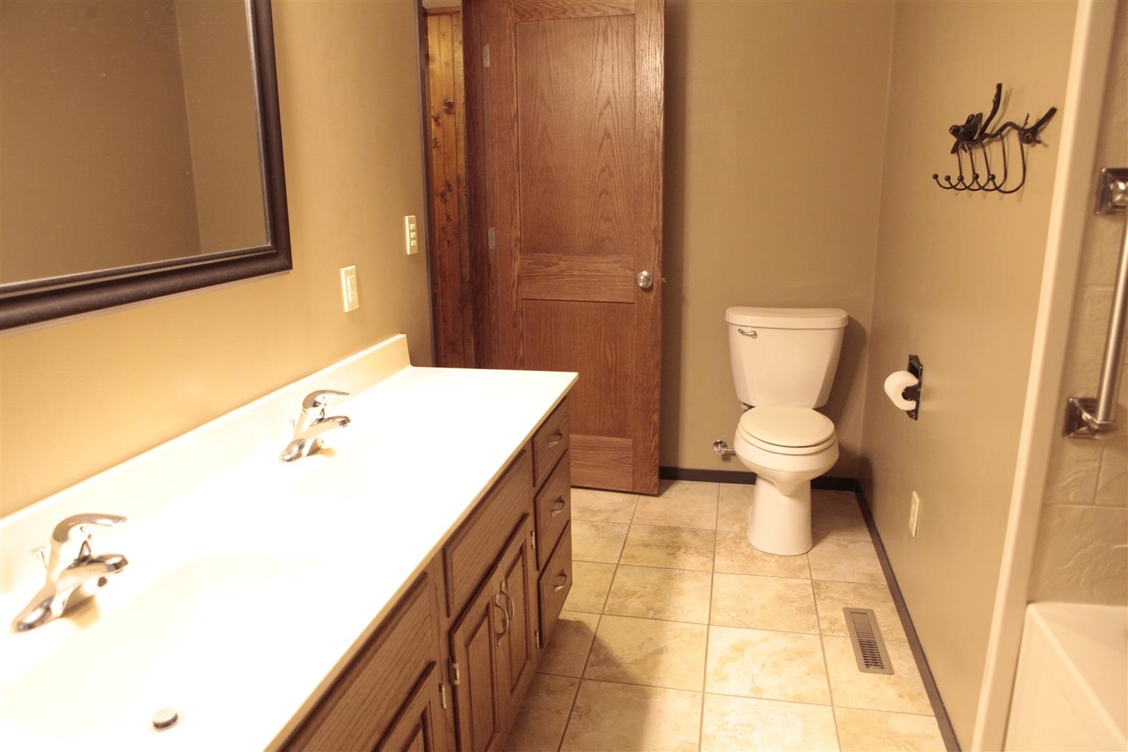 25750 Eastpoint Road Tremont, IL 61568 - Photo 10 of 31
