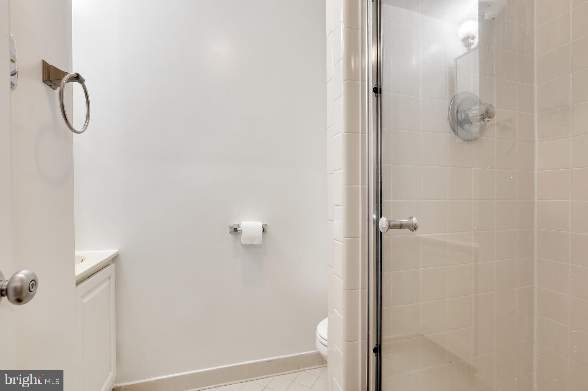 1930 18th Street Northwest, Unit 31 Washington, DC 20009 - Photo 18 of 27 Bath (Master)
