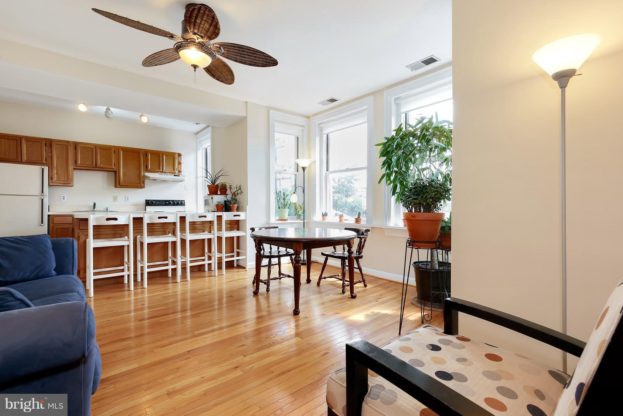 1930 18th Street Northwest, Unit 31 Washington, DC 20009 - Photo 4 of 27 Living Room
