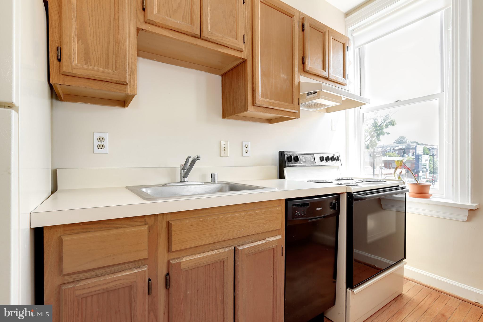 1930 18th Street Northwest, Unit 31 Washington, DC 20009 - Photo 10 of 27 Kitchen