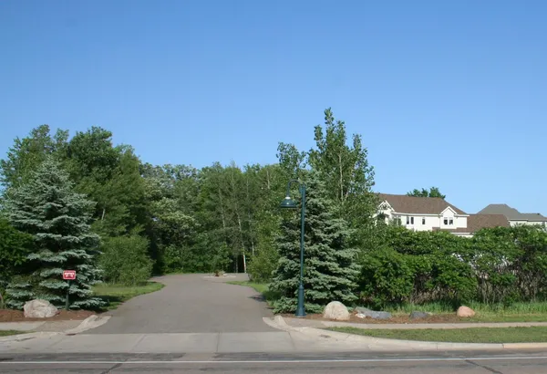 $200,000 | 14821 Lac Lavon Drive, Burnsville, MN 55306
