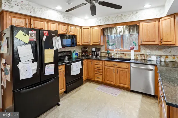 $545,000 | 20 Highland Drive, Fleetwood, PA 19522