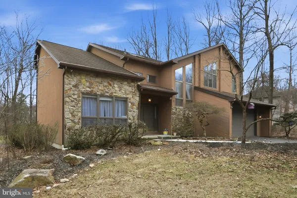 $545,000 | 20 Highland Drive, Fleetwood, PA 19522