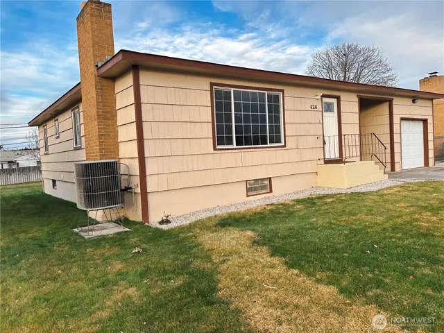 $325,000 | 426 East Brown Avenue, Moses Lake, WA 98837