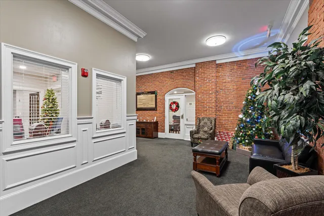 $1,990 | 1361 Elm Street, Manchester, NH 03101