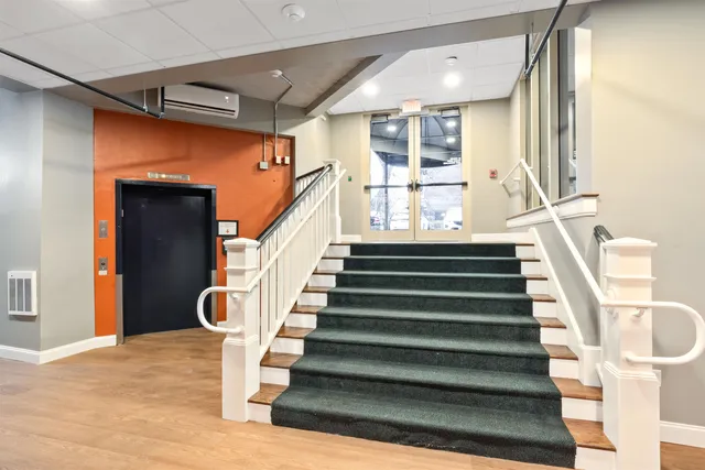 $1,990 | 1361 Elm Street, Manchester, NH 03101