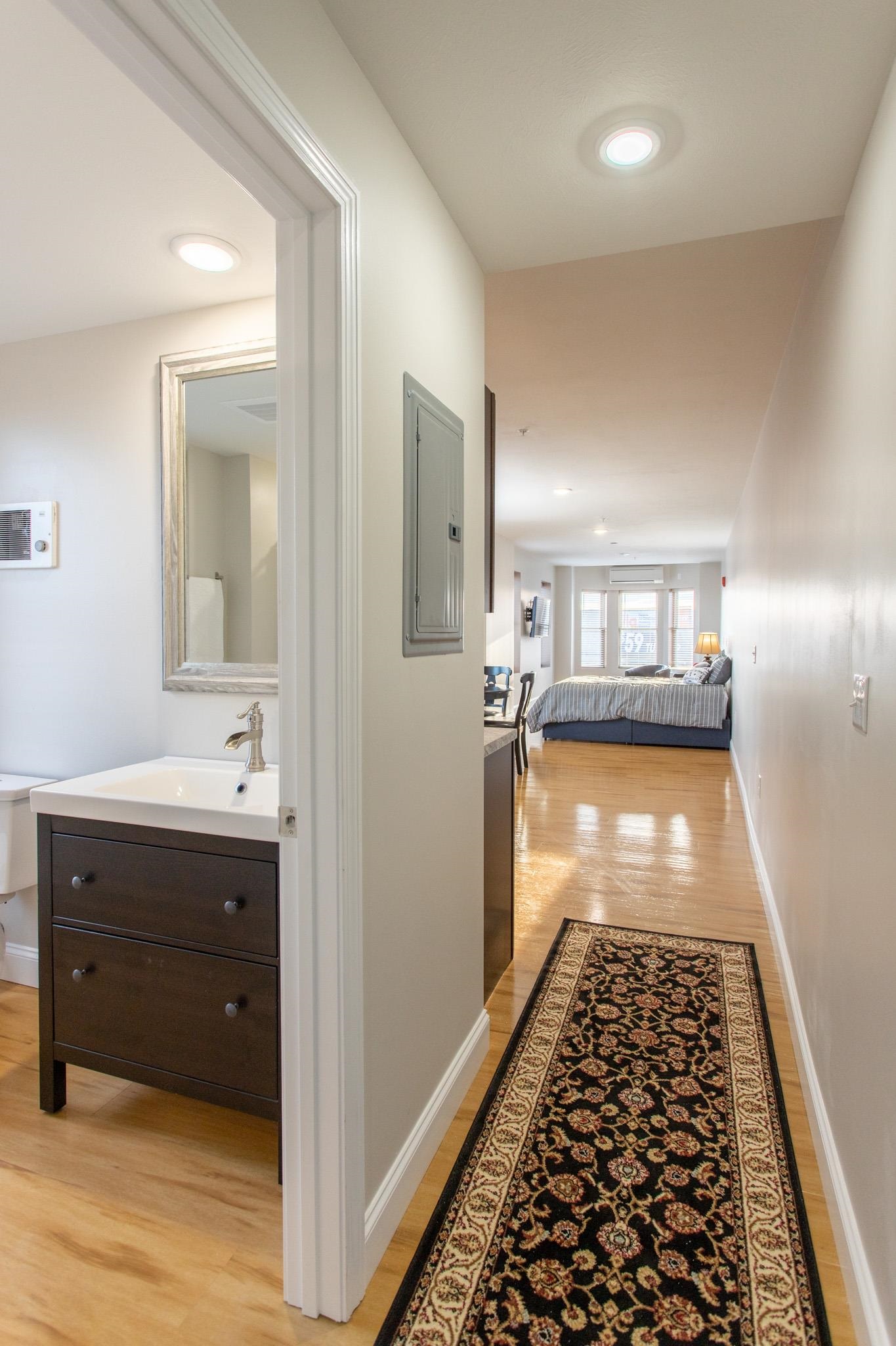 1361 Elm Street Manchester, NH 03101 - Photo 4 of 21