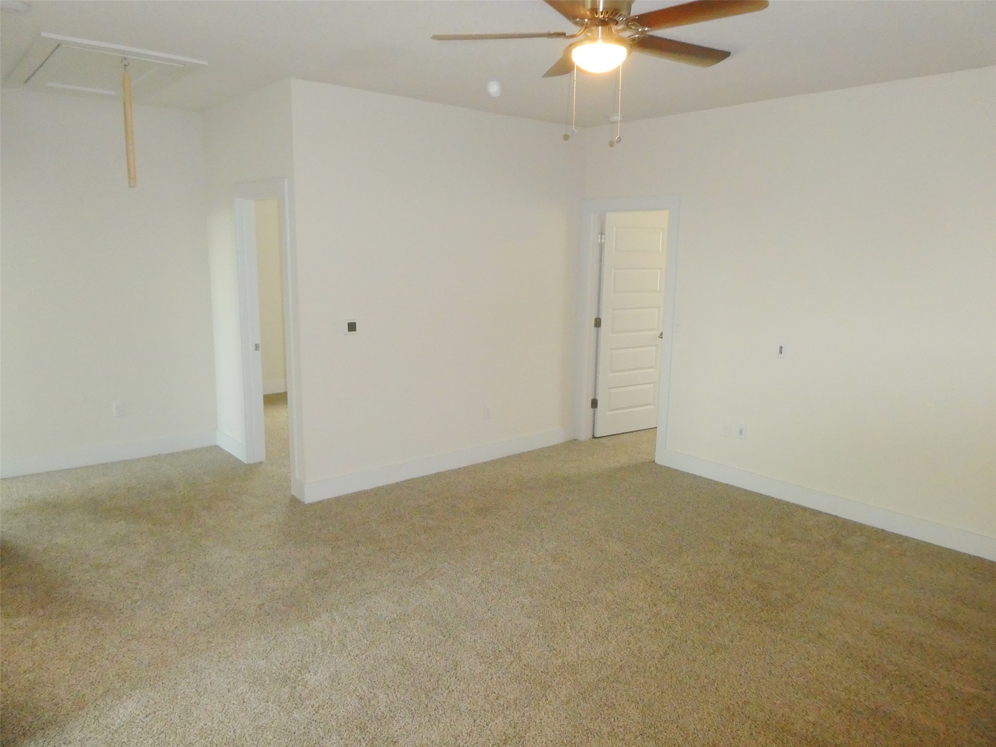 8201 Greyhawk Cove Austin, TX 78744 - Photo 17 of 27