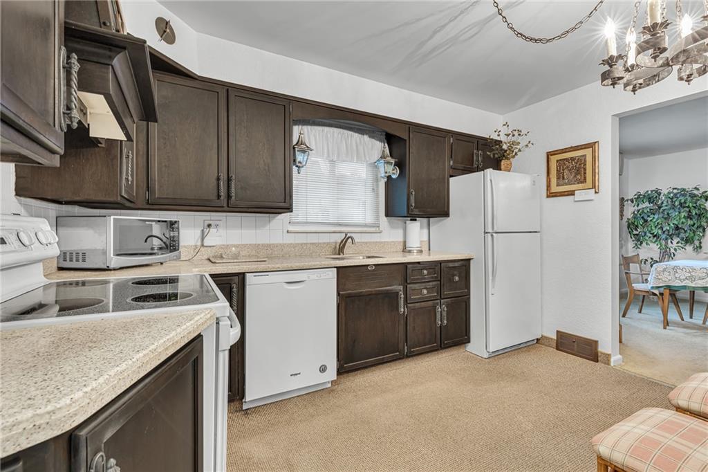 606 Wack Drive Rochester, PA 15074 - Photo 13 of 28