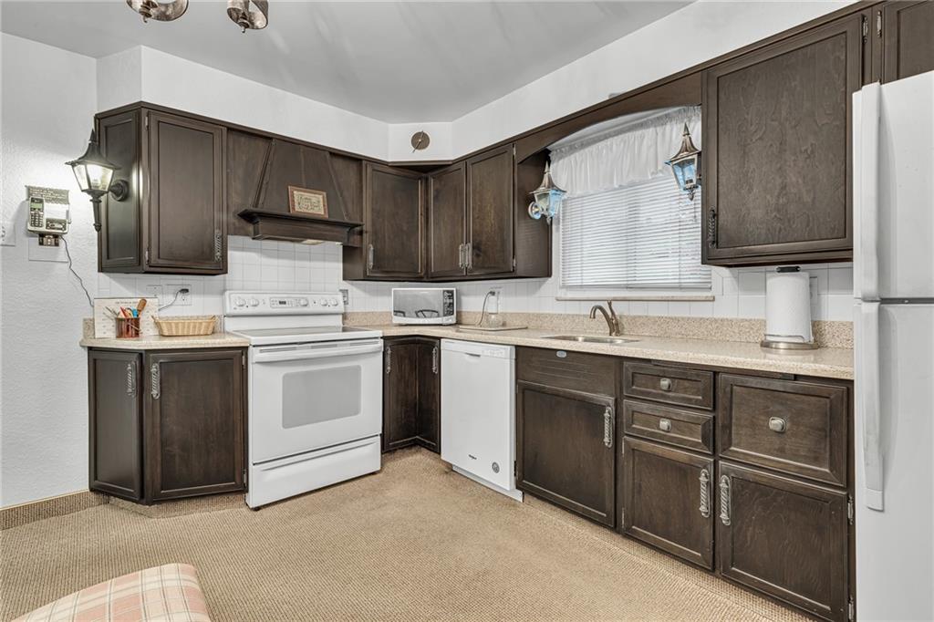 606 Wack Drive Rochester, PA 15074 - Photo 14 of 28