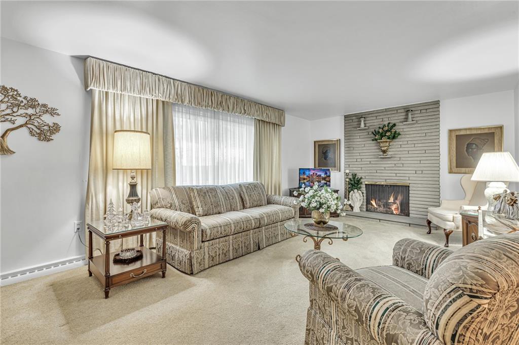 606 Wack Drive Rochester, PA 15074 - Photo 8 of 28