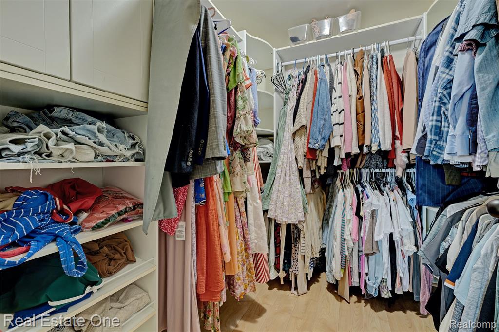 6360 Woodcrest Ridge Clarkston, MI 48346 - Photo 38 of 71 Gallery Image 38