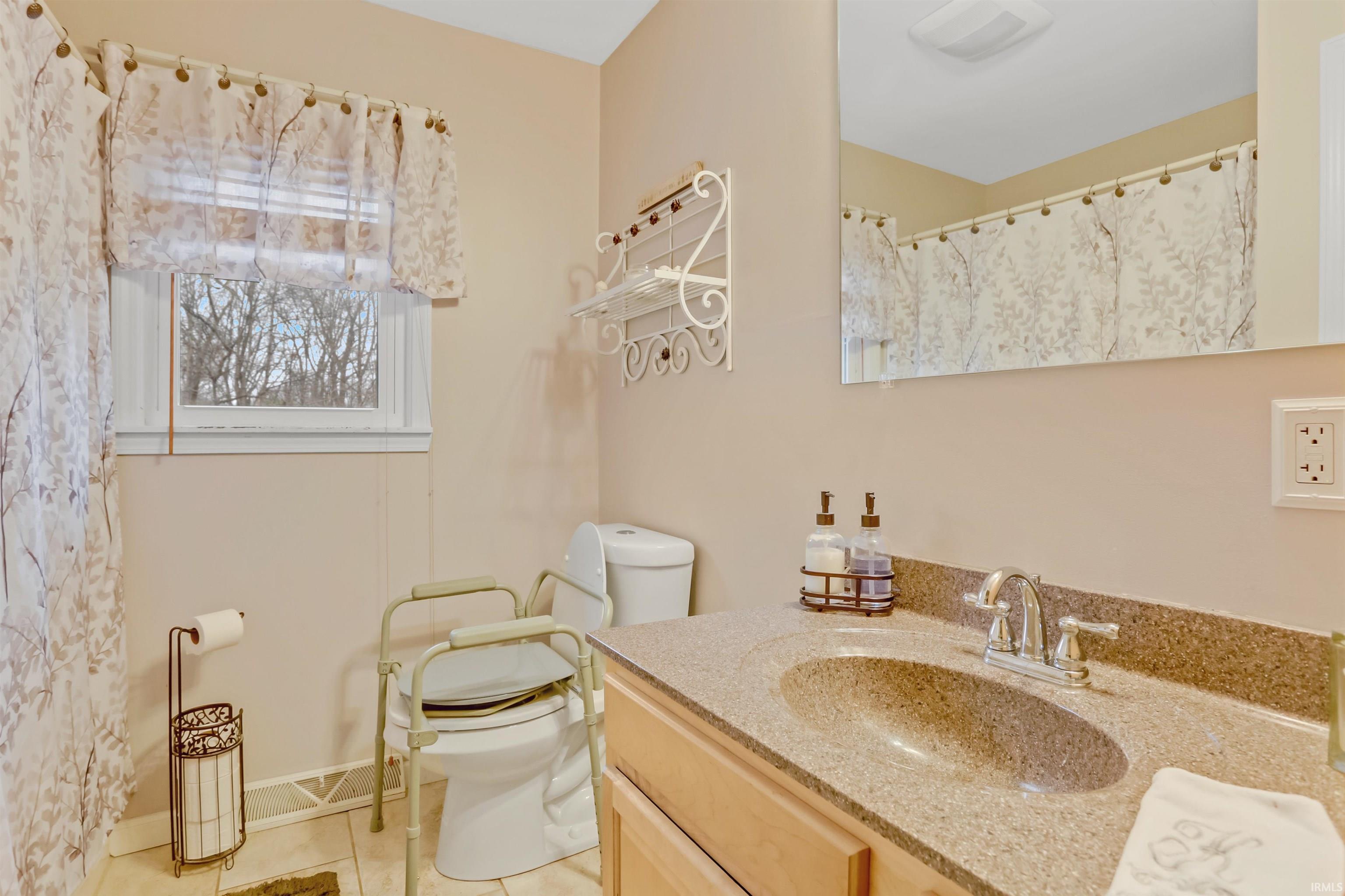 6415 Little Schaefer Road Evansville, IN 47720 - Photo 20 of 28