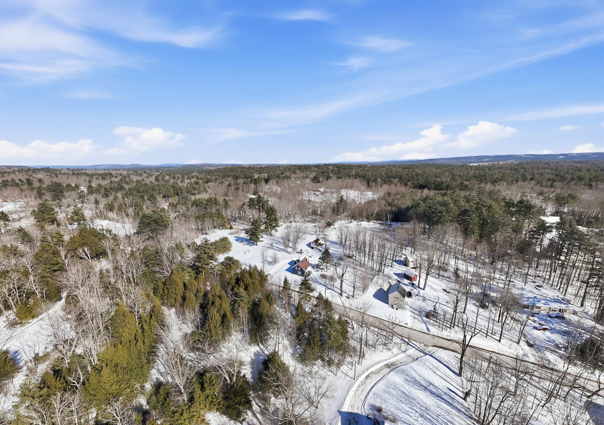 42 Rockland Road Weare, NH 03281 - Photo 33 of 40